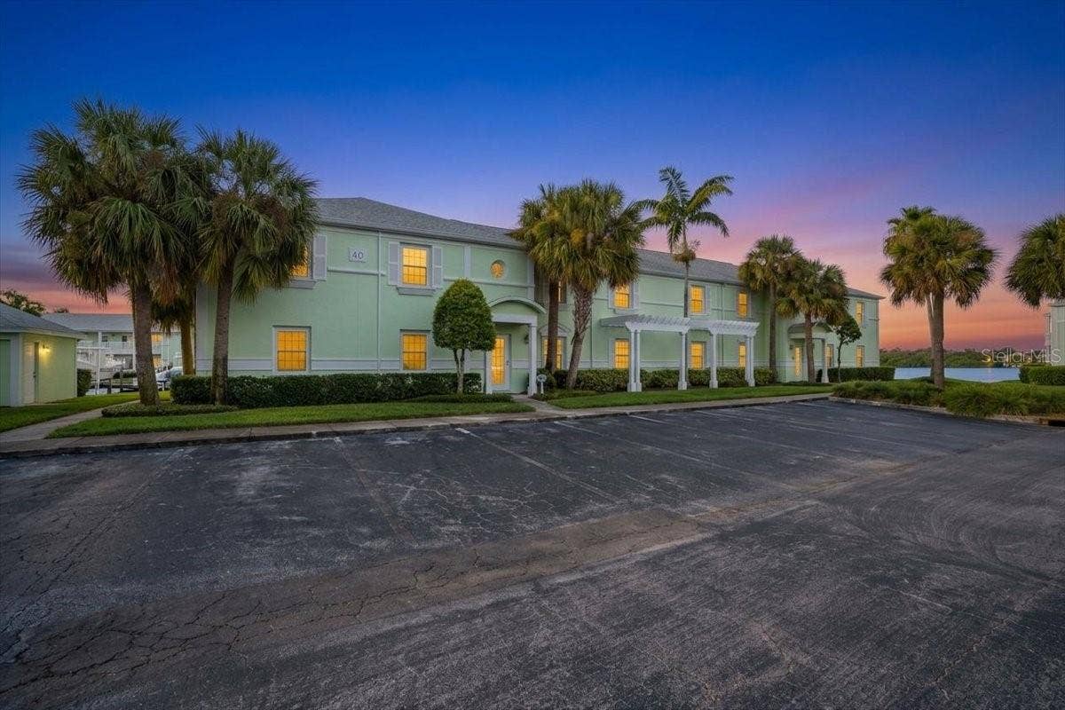 5153 SALMON DRIVE SE, #B, St Petersburg, FL 33705