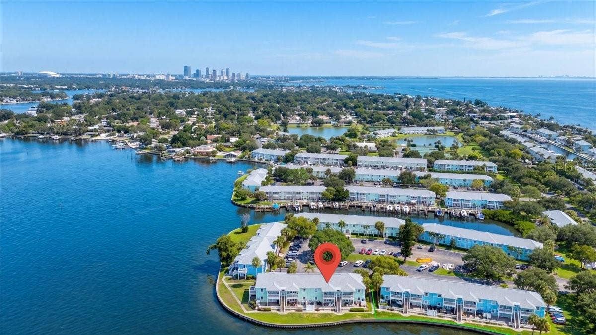 5153 SALMON DRIVE SE, #B, St Petersburg, FL 33705