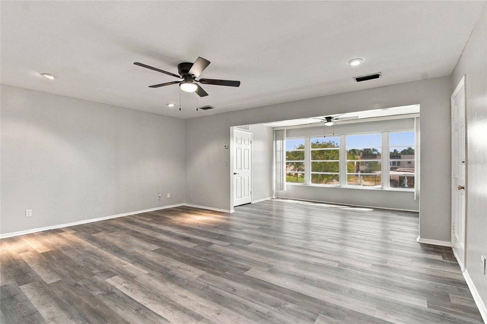211 FERNWOOD CIRCLE, #211, Seminole, FL 33777 211 FERNWOOD CIRCLE, #211, Seminole, FL 33777