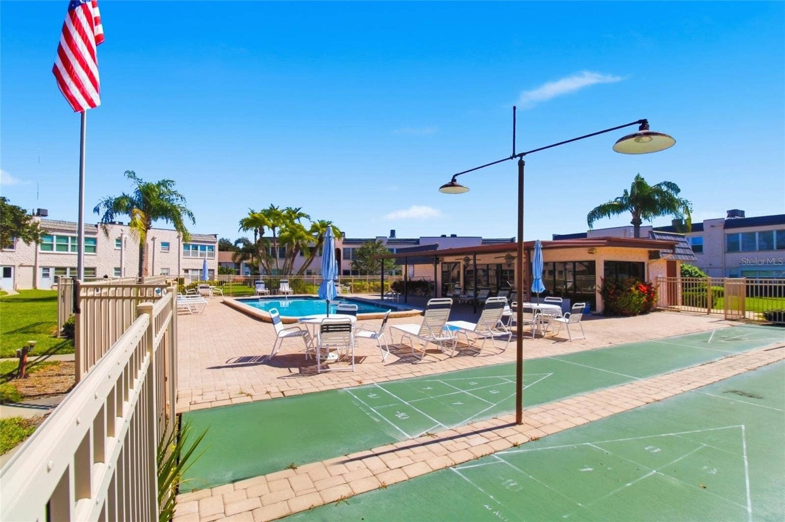 211 FERNWOOD CIRCLE, #211, Seminole, FL 33777 211 FERNWOOD CIRCLE, #211, Seminole, FL 33777