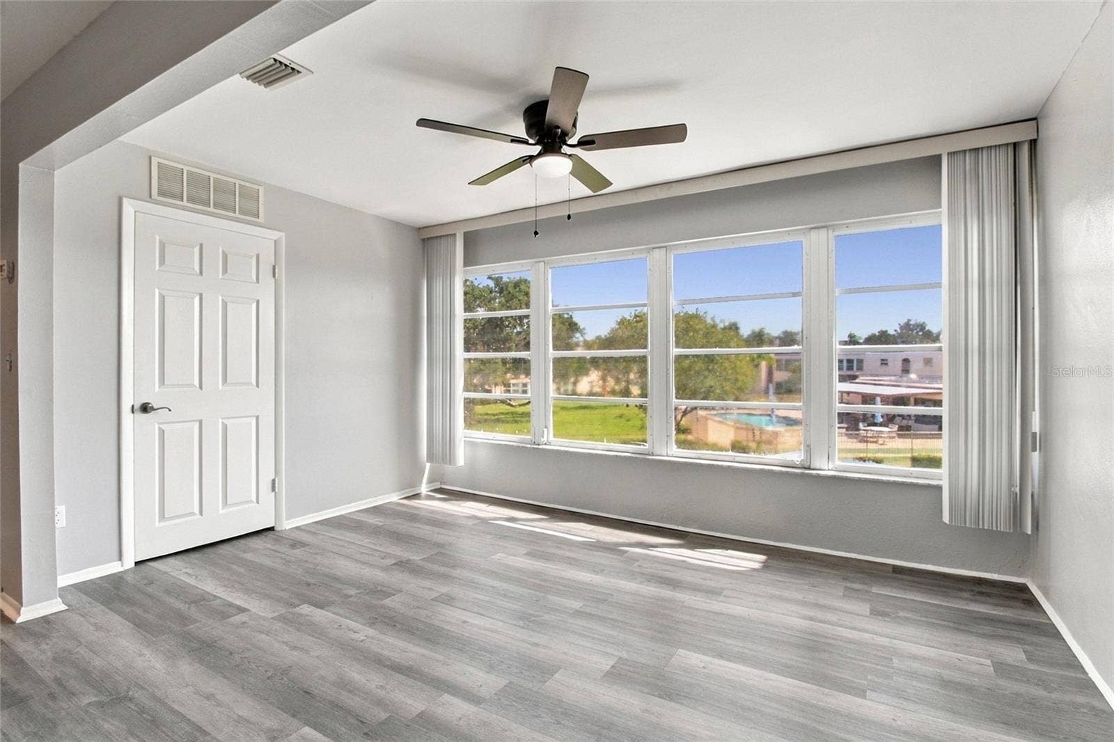 211 FERNWOOD CIRCLE, #211, Seminole, FL 33777 211 FERNWOOD CIRCLE, #211, Seminole, FL 33777