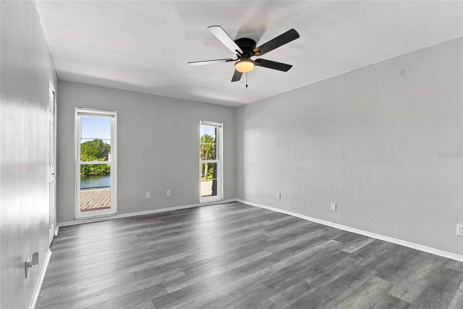 211 FERNWOOD CIRCLE, #211, Seminole, FL 33777 211 FERNWOOD CIRCLE, #211, Seminole, FL 33777