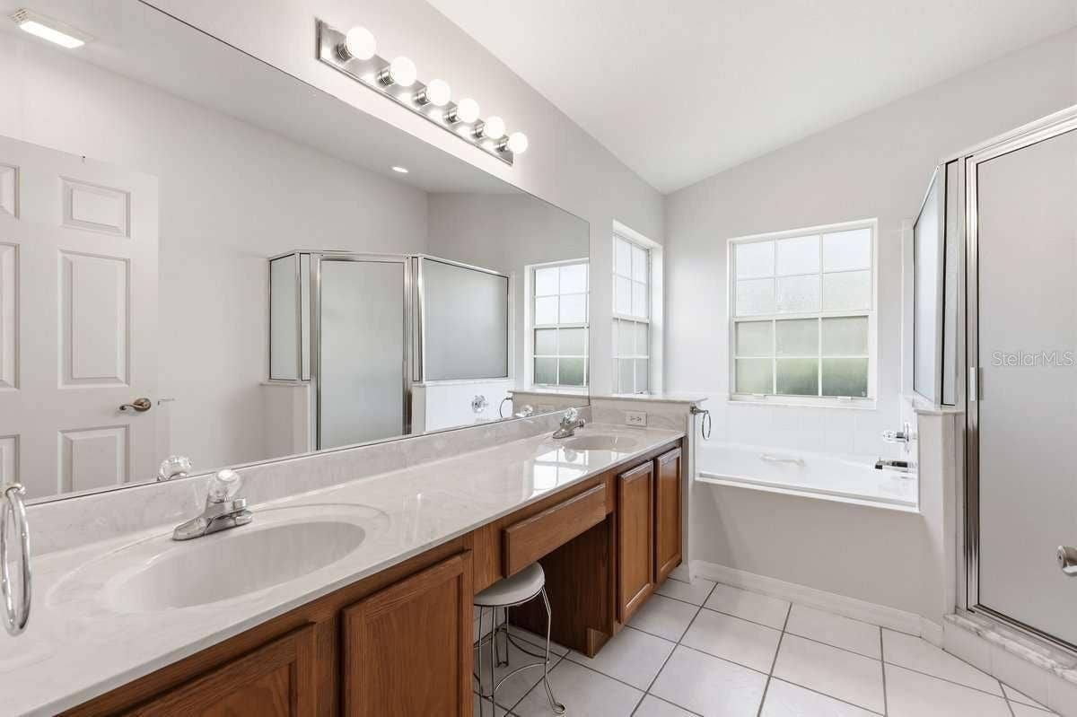 24725 BRIGHTWATER COURT, Leesburg, FL 34748 24725 BRIGHTWATER COURT, Leesburg, FL 34748
