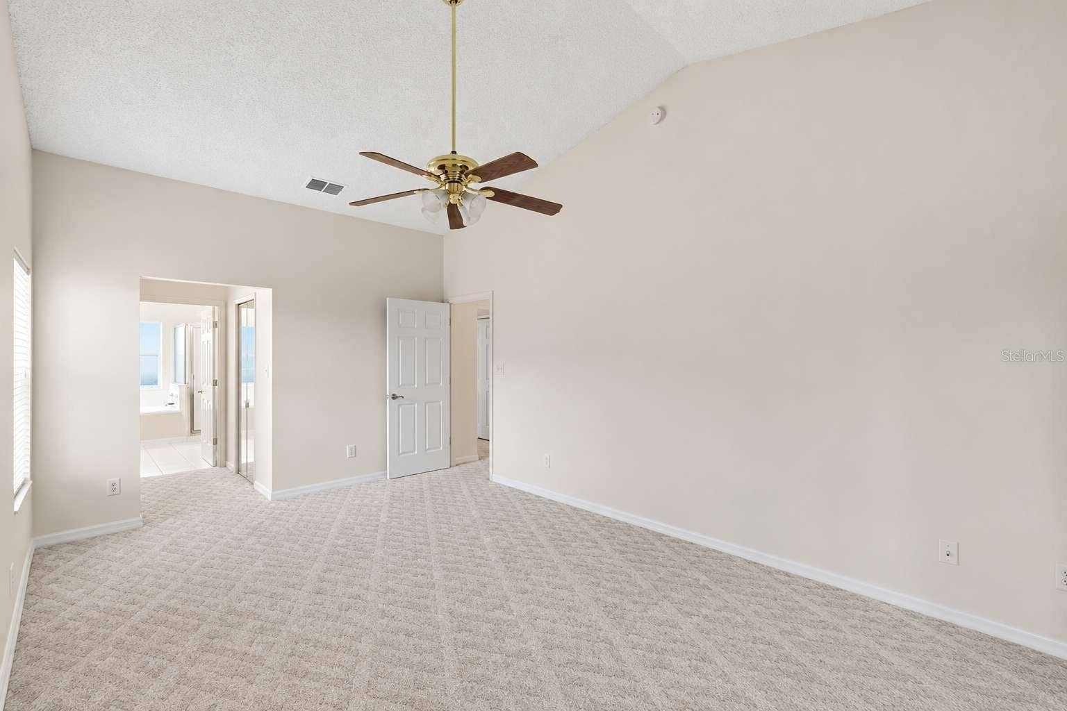 24725 BRIGHTWATER COURT, Leesburg, FL 34748 24725 BRIGHTWATER COURT, Leesburg, FL 34748