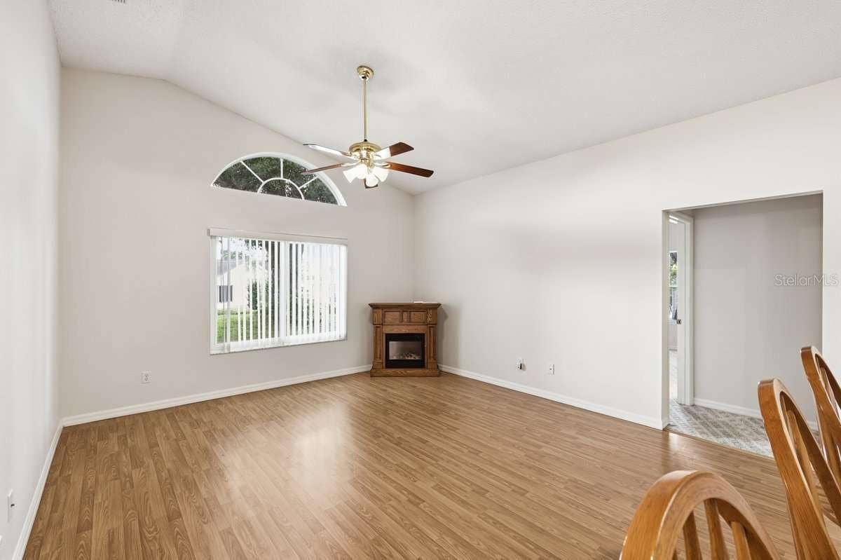 24725 BRIGHTWATER COURT, Leesburg, FL 34748 24725 BRIGHTWATER COURT, Leesburg, FL 34748