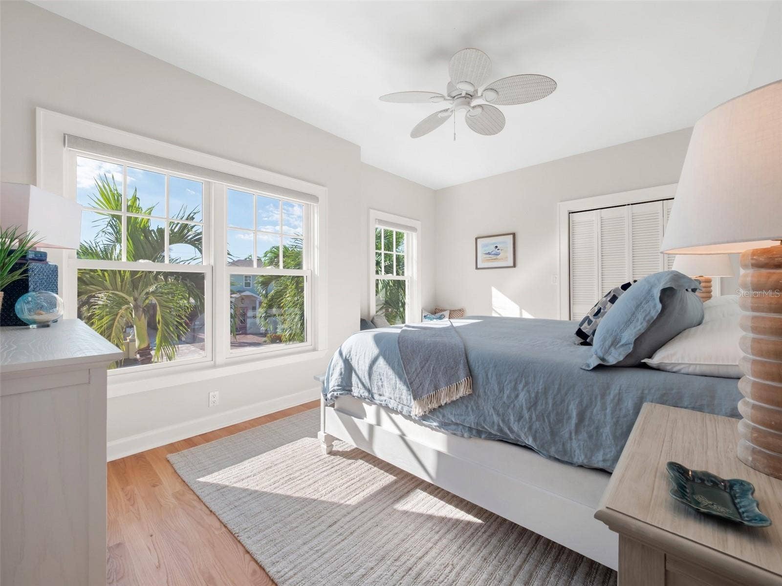 Spacious Guest Suite 2 with super sweet window seat to enjoy the Gulf views