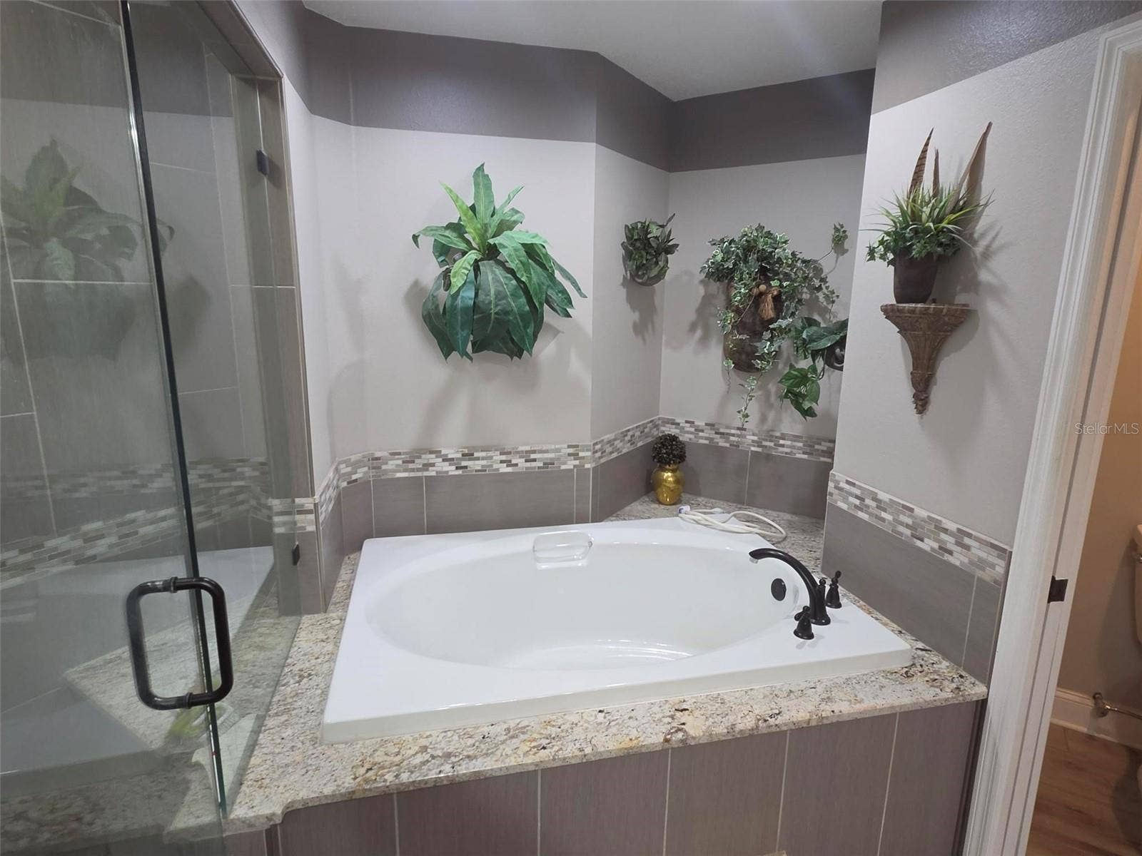 450 DATE PALM COURT NE, St Petersburg, FL 33703 450 DATE PALM COURT NE, St Petersburg, FL 33703