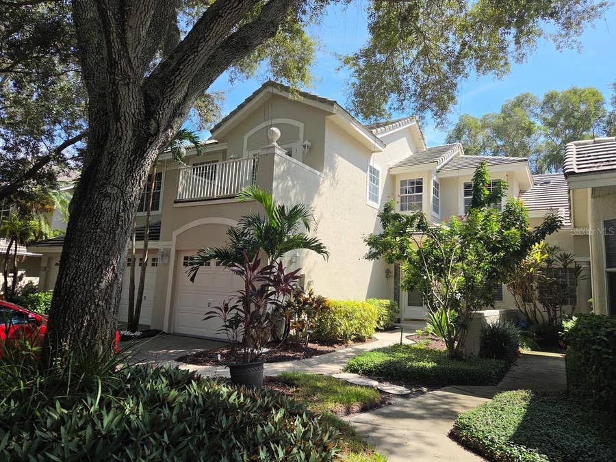 Property photo for 450 DATE PALM COURT NE, St Petersburg, FL