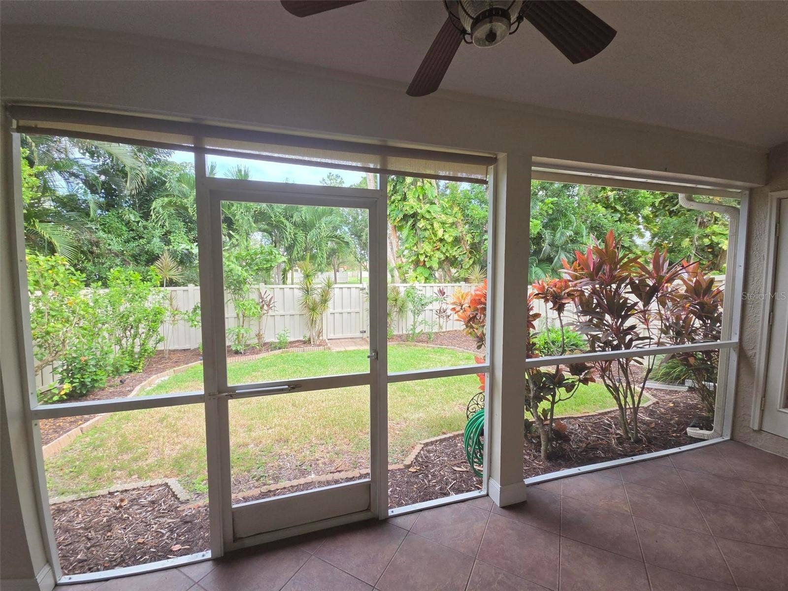 450 DATE PALM COURT NE, St Petersburg, FL 33703 450 DATE PALM COURT NE, St Petersburg, FL 33703