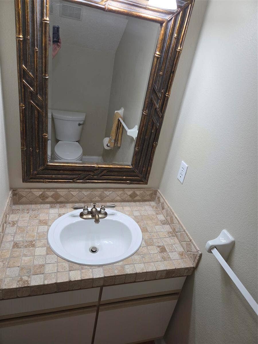 450 DATE PALM COURT NE, St Petersburg, FL 33703 450 DATE PALM COURT NE, St Petersburg, FL 33703