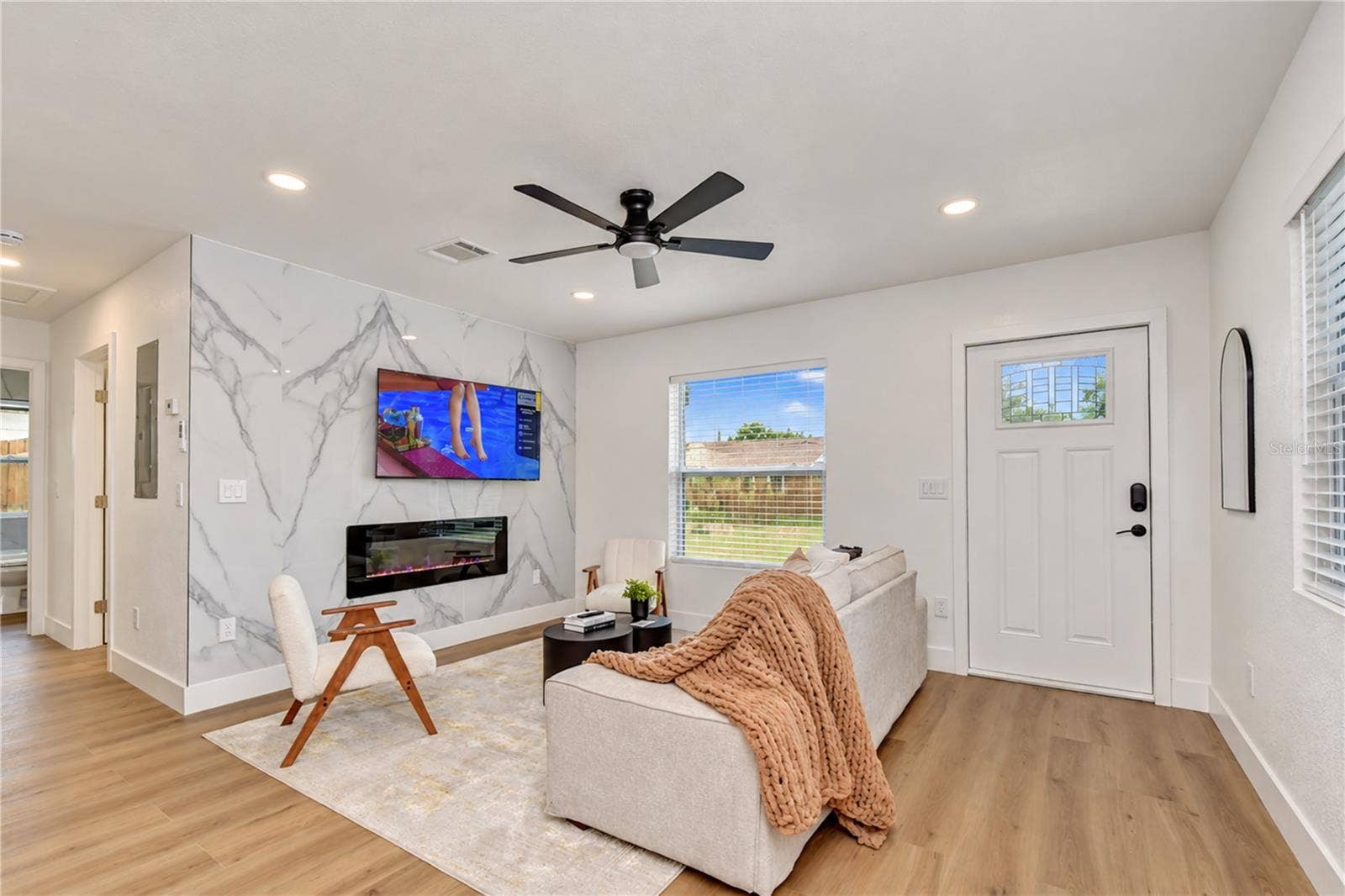 4000 W WALLACE AVENUE, Tampa, FL 33611 4000 W WALLACE AVENUE, Tampa, FL 33611