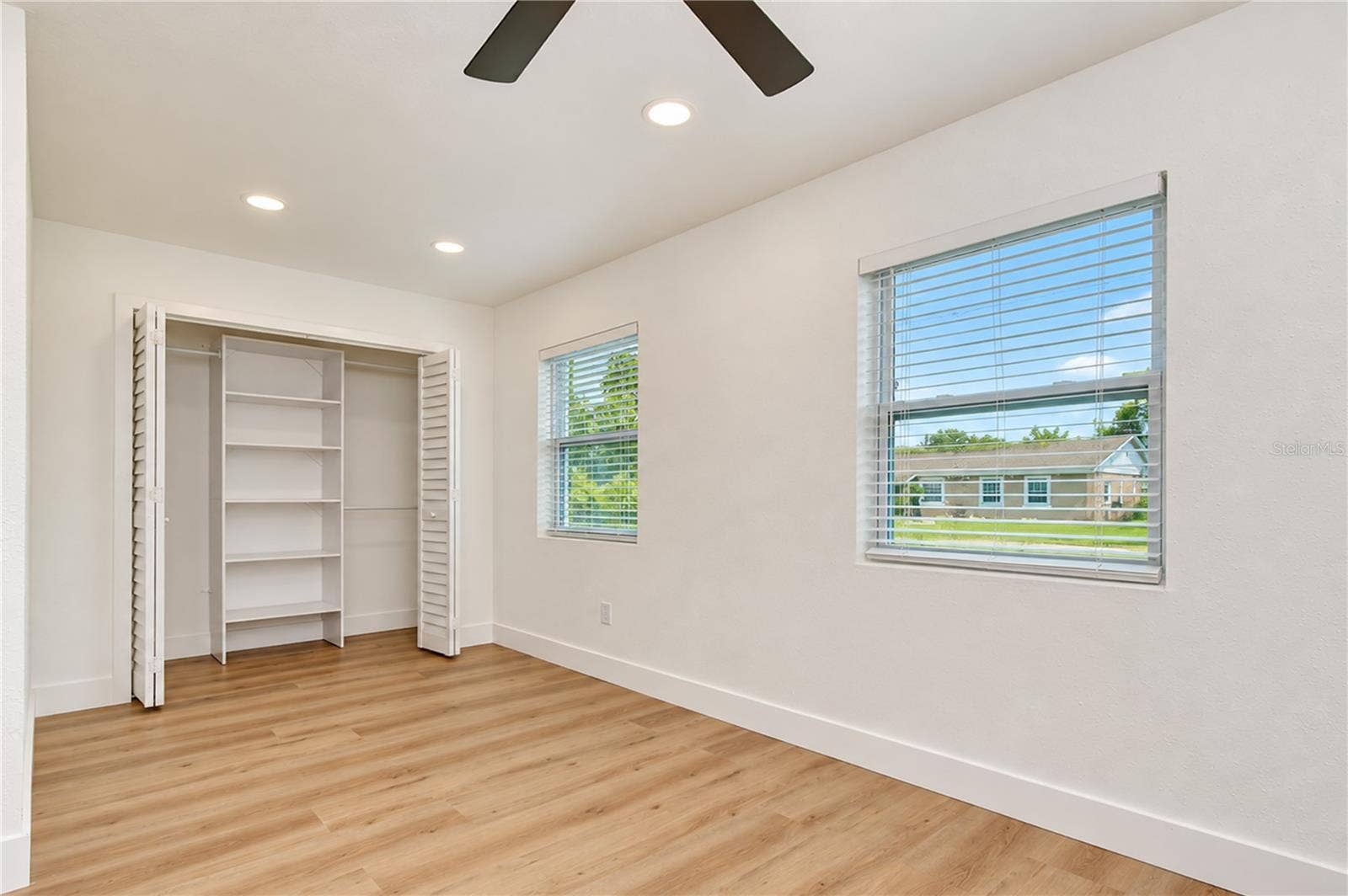 4000 W WALLACE AVENUE, Tampa, FL 33611 4000 W WALLACE AVENUE, Tampa, FL 33611