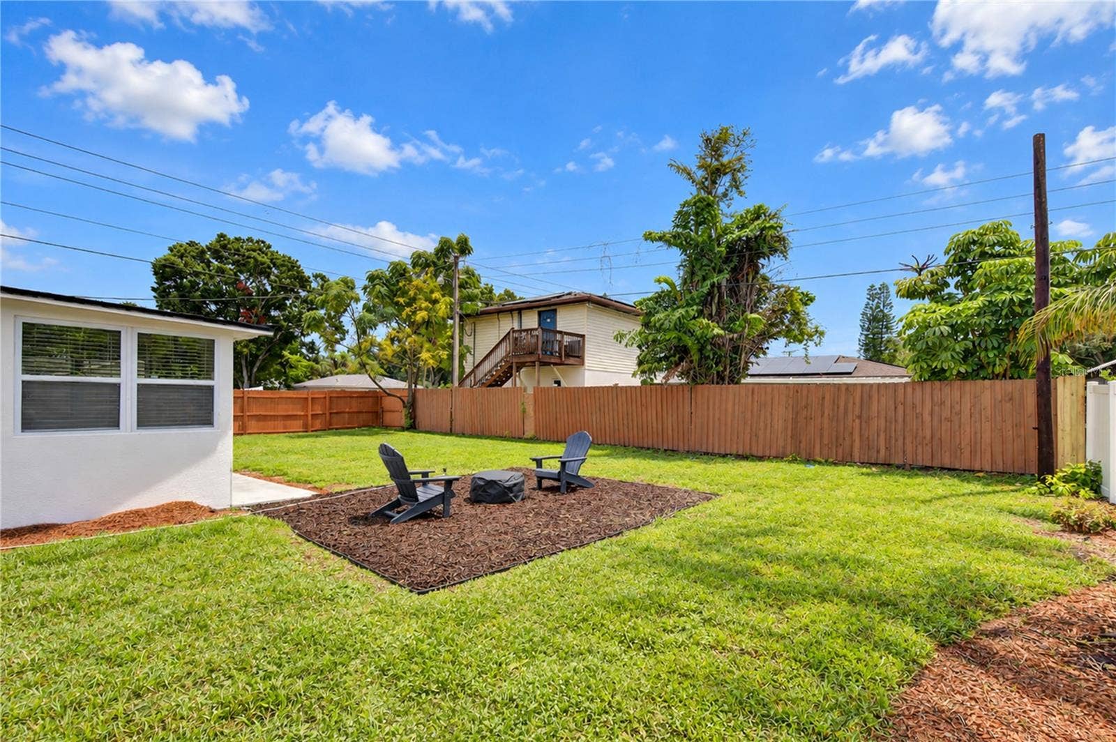 4000 W WALLACE AVENUE, Tampa, FL 33611 4000 W WALLACE AVENUE, Tampa, FL 33611