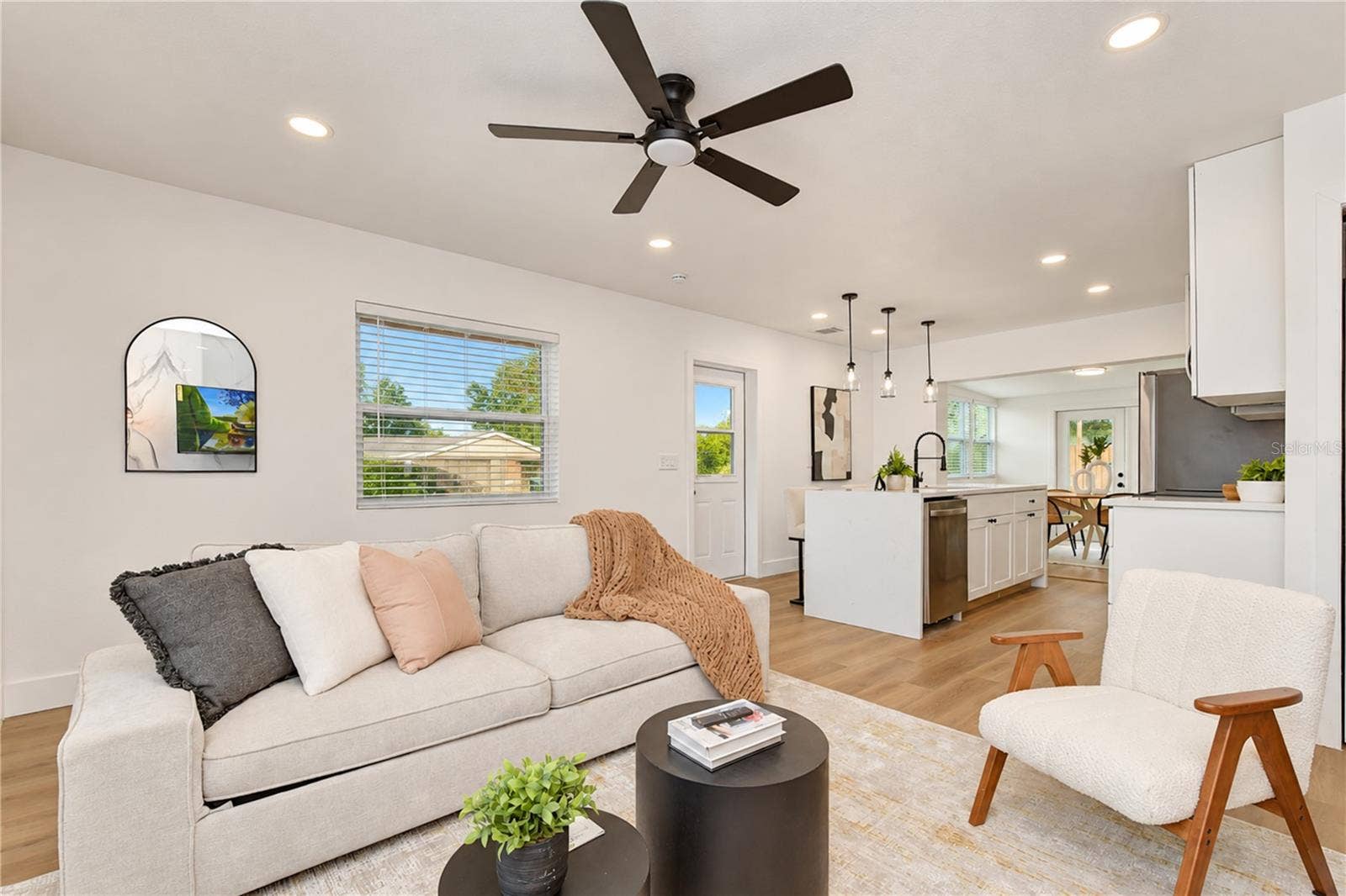 4000 W WALLACE AVENUE, Tampa, FL 33611 4000 W WALLACE AVENUE, Tampa, FL 33611
