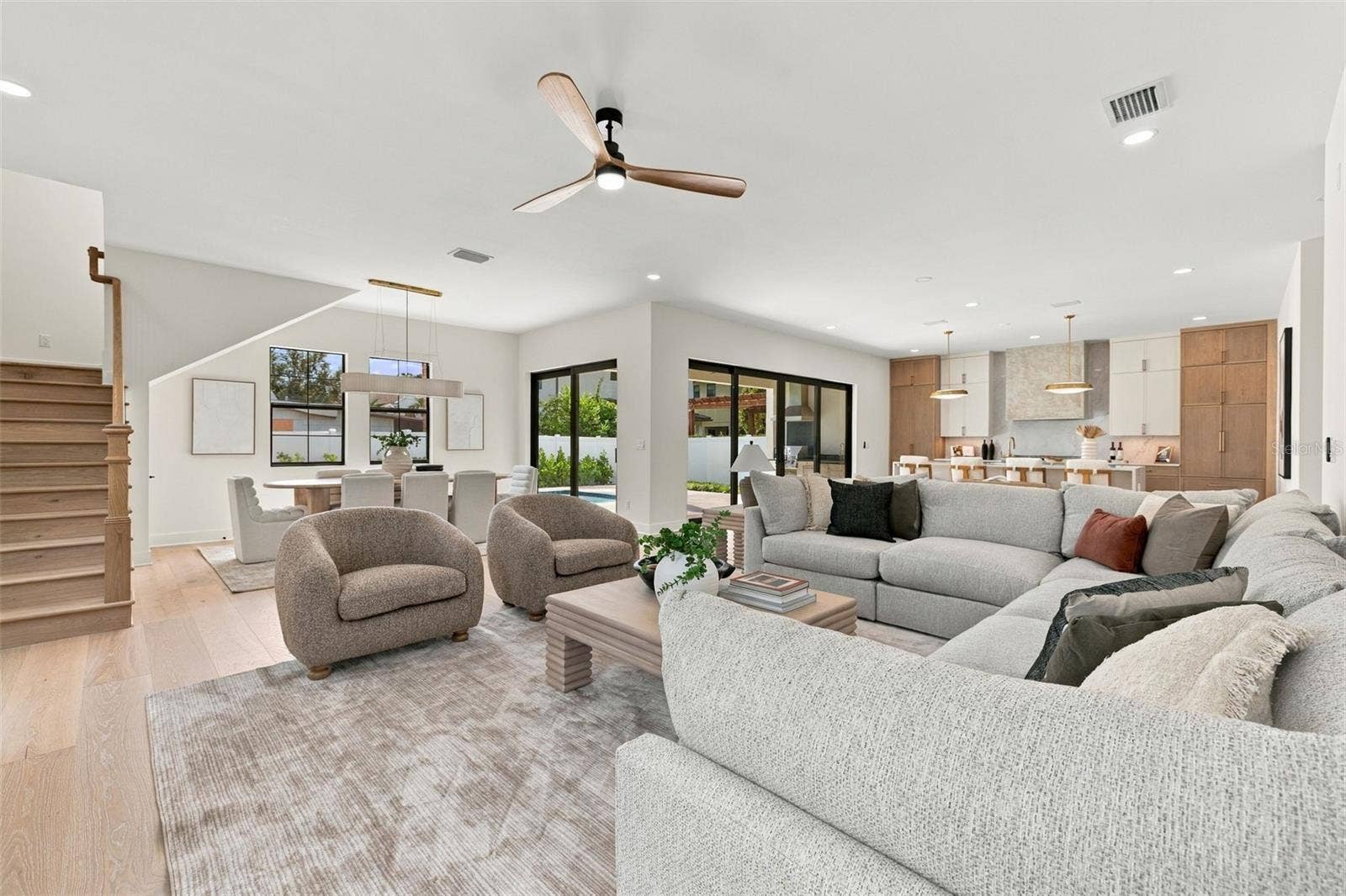 3604 W LEONA STREET, Tampa, FL 33629