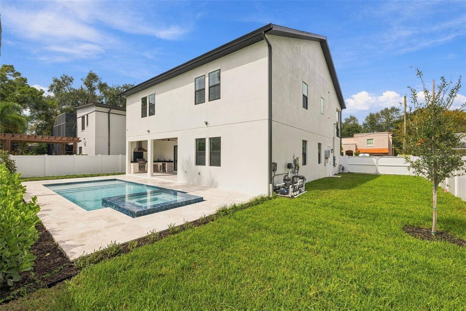 3604 W LEONA STREET, Tampa, FL 33629