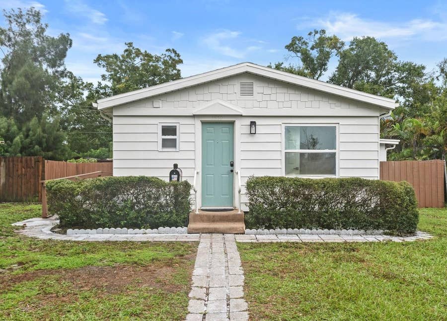 Property photo for 3820 40TH AVENUE N, St Petersburg, FL
