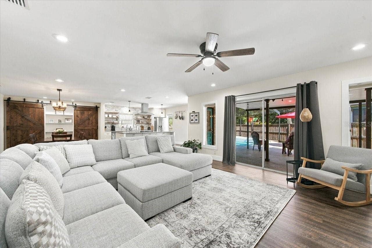 2231 S VILLAGE AVENUE, Tampa, FL 33612 2231 S VILLAGE AVENUE, Tampa, FL 33612