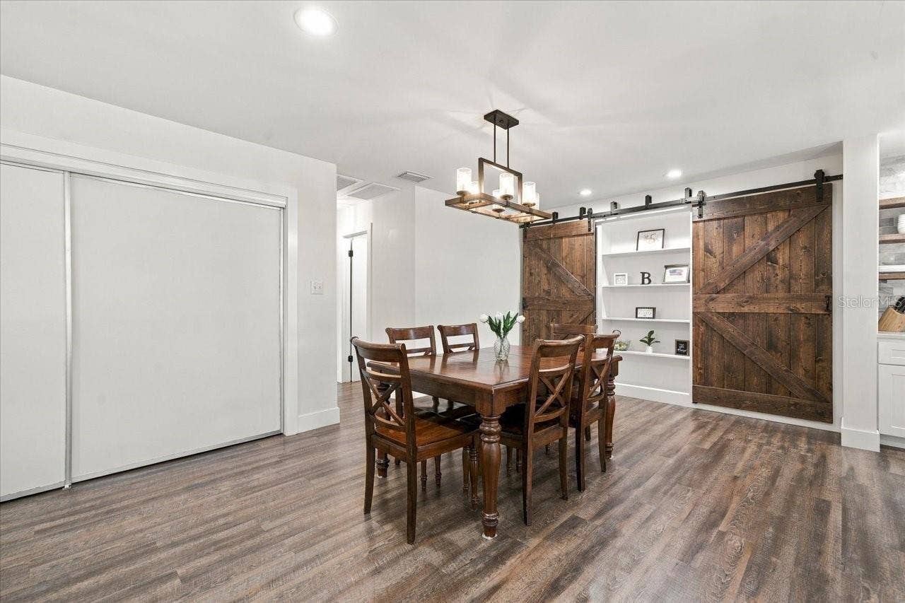 2231 S VILLAGE AVENUE, Tampa, FL 33612 2231 S VILLAGE AVENUE, Tampa, FL 33612