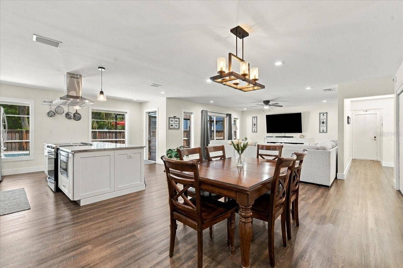2231 S VILLAGE AVENUE, Tampa, FL 33612 2231 S VILLAGE AVENUE, Tampa, FL 33612