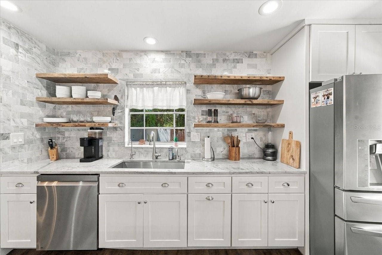 2231 S VILLAGE AVENUE, Tampa, FL 33612 2231 S VILLAGE AVENUE, Tampa, FL 33612