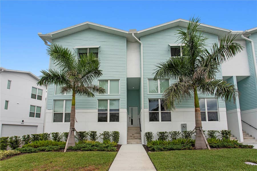 Property photo for 3870 POMPANO DRIVE SE, St Petersburg, FL