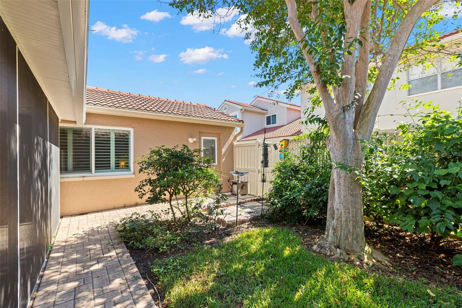 495 ST TROPEZ CIRCLE NE, St Petersburg, FL 33703