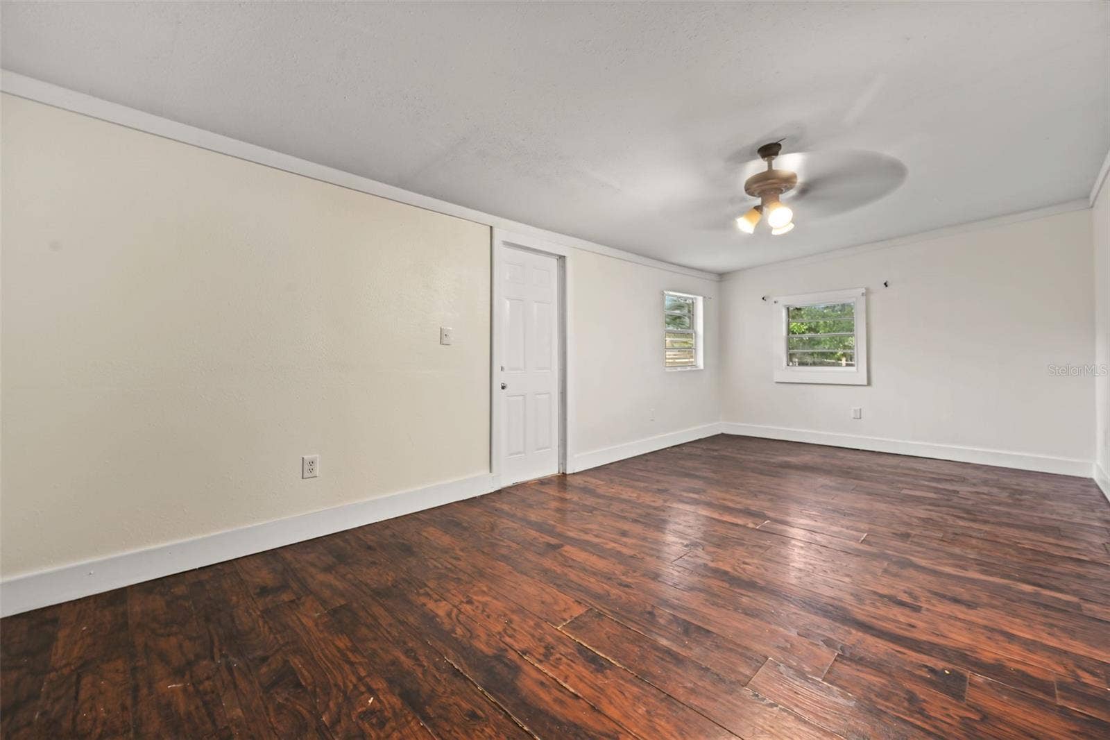 1301 E 18TH AVENUE, Tampa, FL 33605 1301 E 18TH AVENUE, Tampa, FL 33605