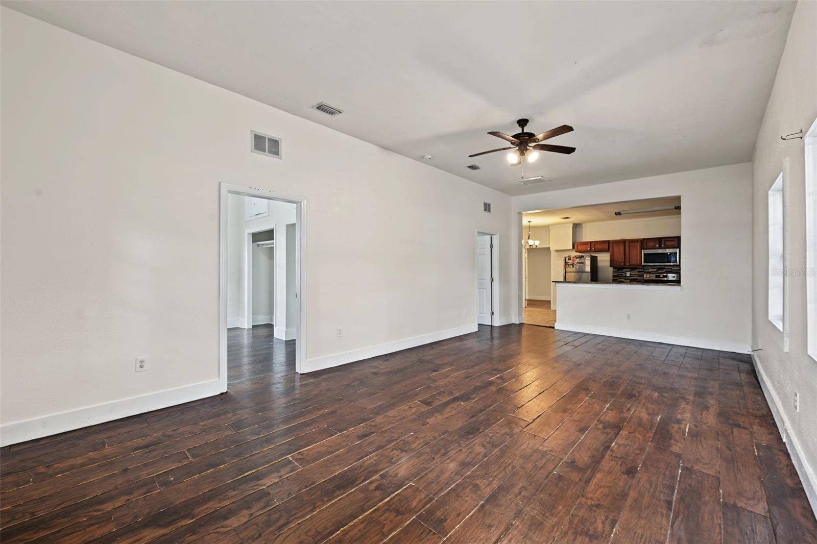 1301 E 18TH AVENUE, Tampa, FL 33605 1301 E 18TH AVENUE, Tampa, FL 33605
