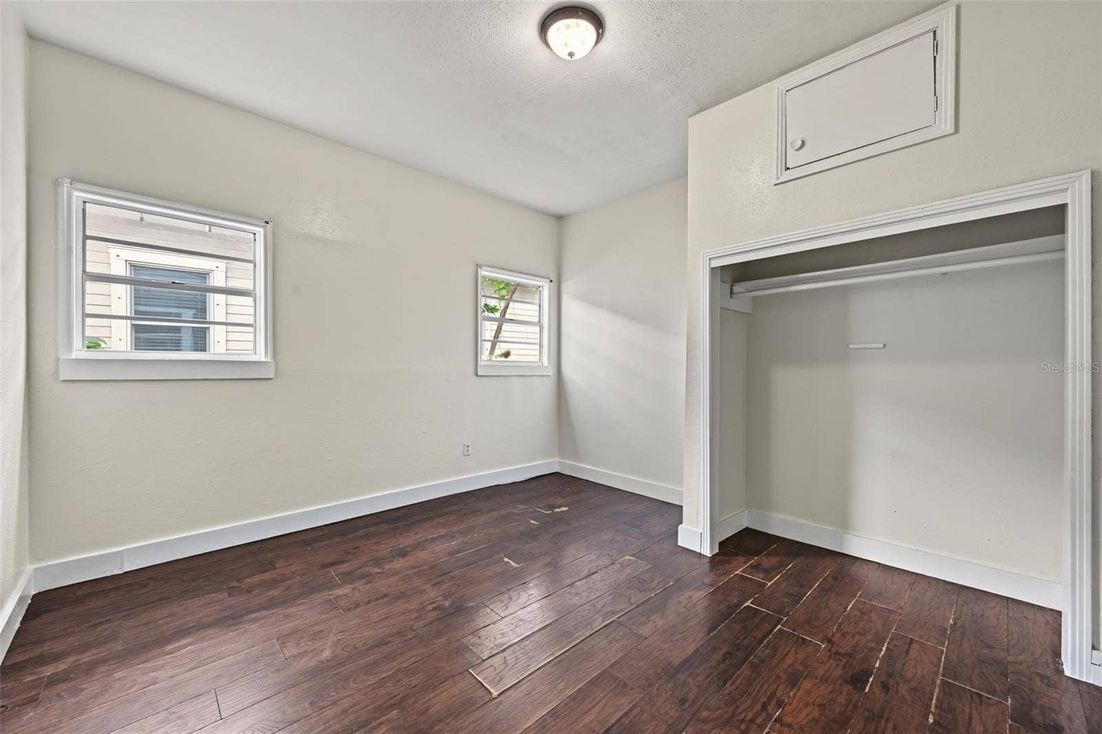1301 E 18TH AVENUE, Tampa, FL 33605 1301 E 18TH AVENUE, Tampa, FL 33605