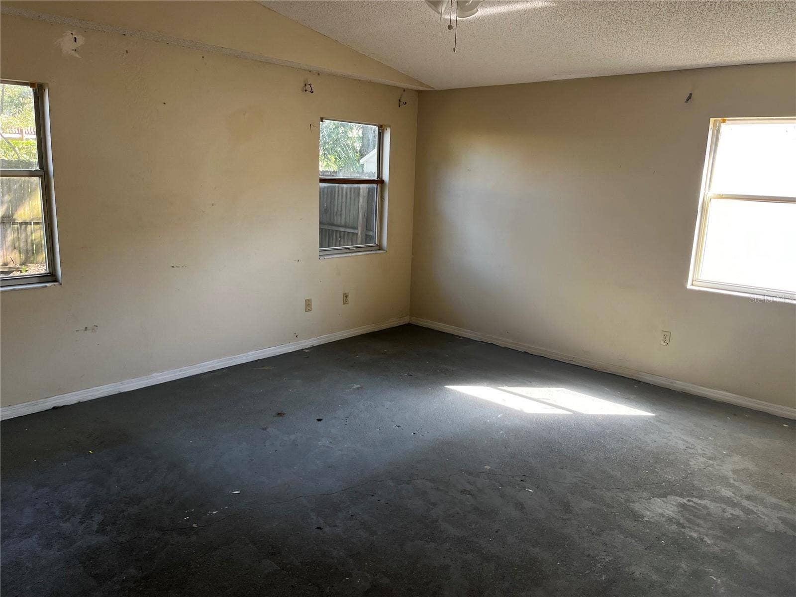 1890 FEATHER TREE CIRCLE, Clearwater, FL 33765 1890 FEATHER TREE CIRCLE, Clearwater, FL 33765