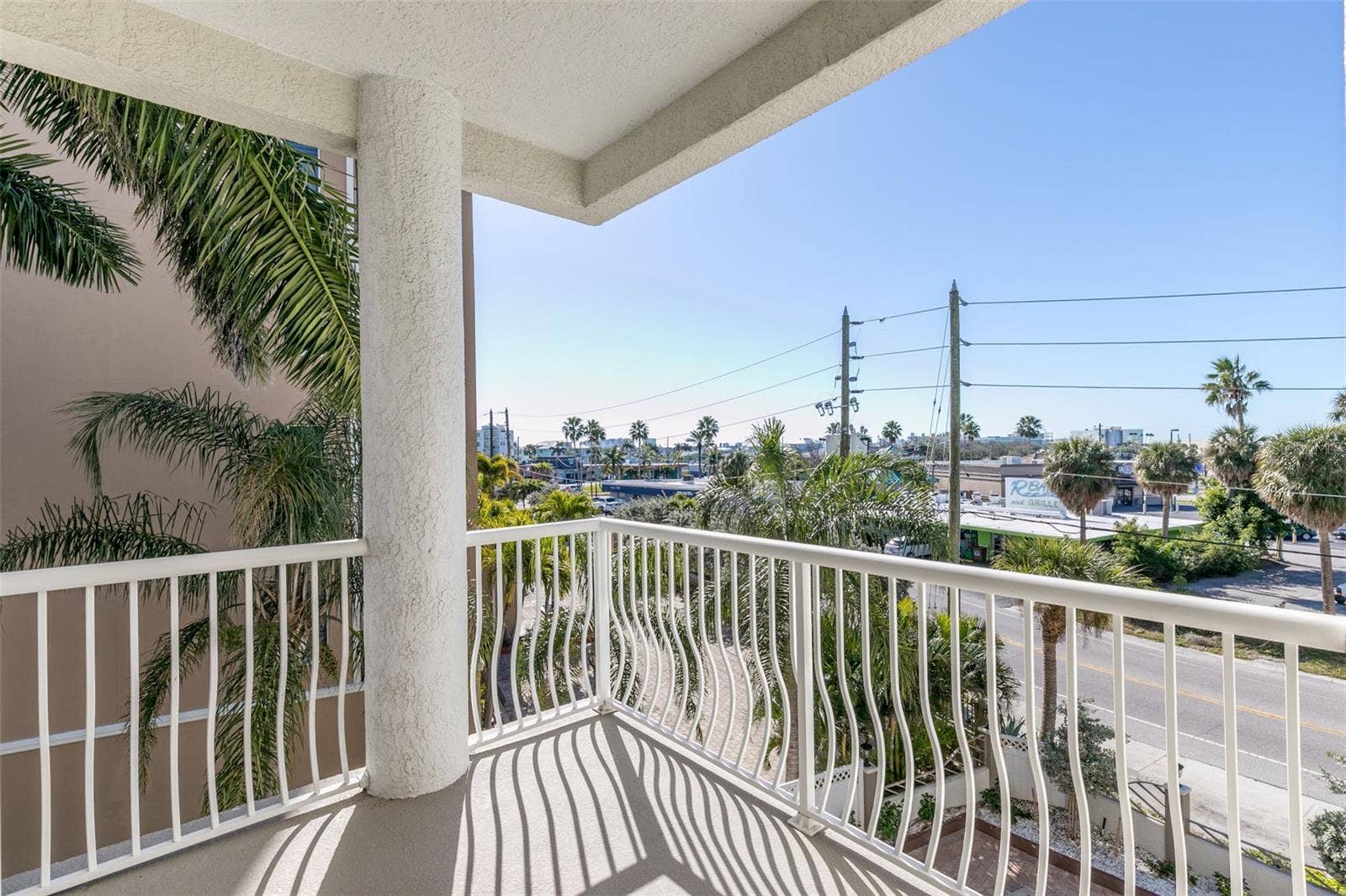 220 108TH AVENUE, #304, Treasure Island, FL 33706 220 108TH AVENUE, #304, Treasure Island, FL 33706