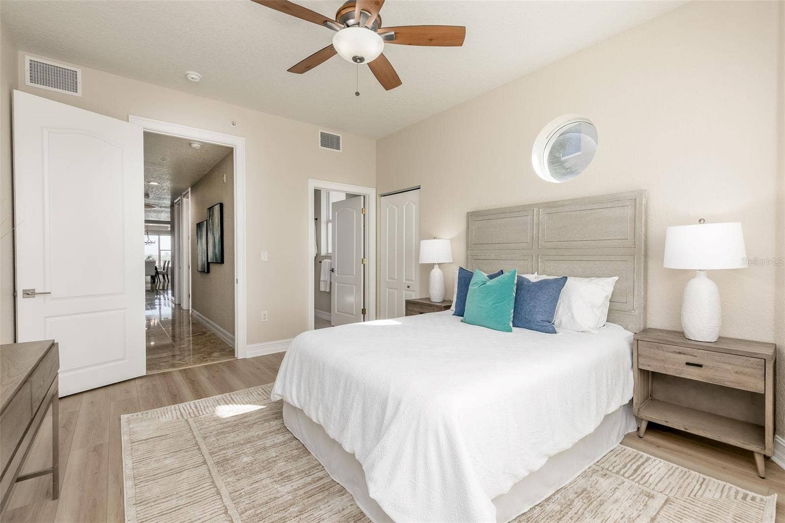 220 108TH AVENUE, #304, Treasure Island, FL 33706 220 108TH AVENUE, #304, Treasure Island, FL 33706
