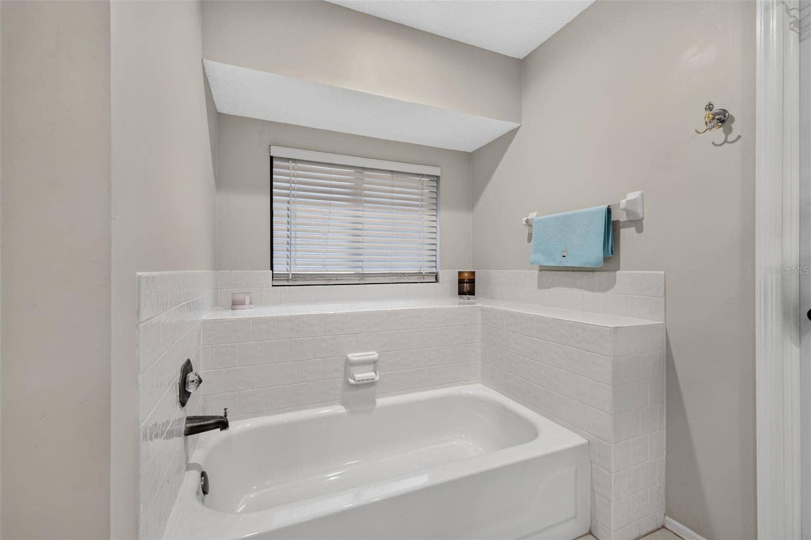 18301 BIG POND WAY, Tampa, FL 33647 18301 BIG POND WAY, Tampa, FL 33647
