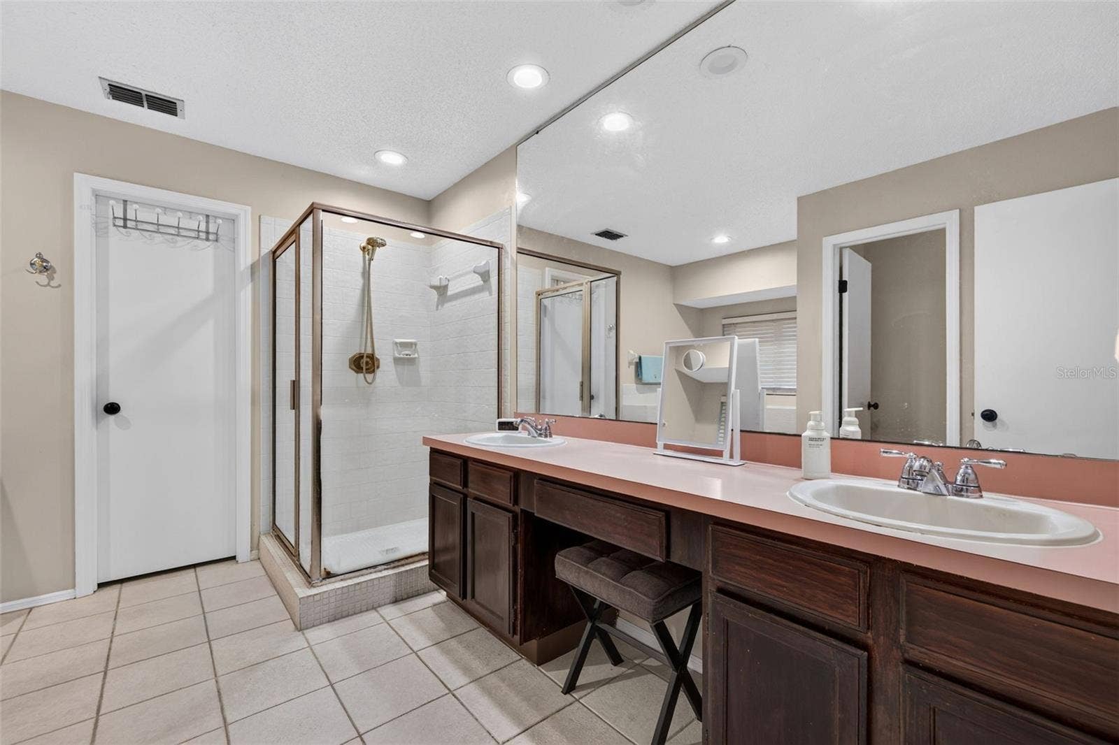 18301 BIG POND WAY, Tampa, FL 33647 18301 BIG POND WAY, Tampa, FL 33647