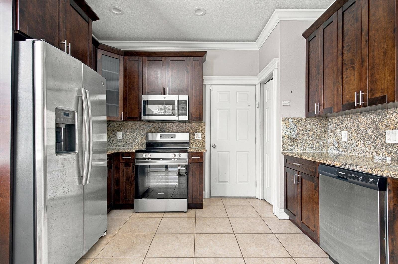 10321 AVELAR RIDGE DRIVE, Riverview, FL 33578 10321 AVELAR RIDGE DRIVE, Riverview, FL 33578
