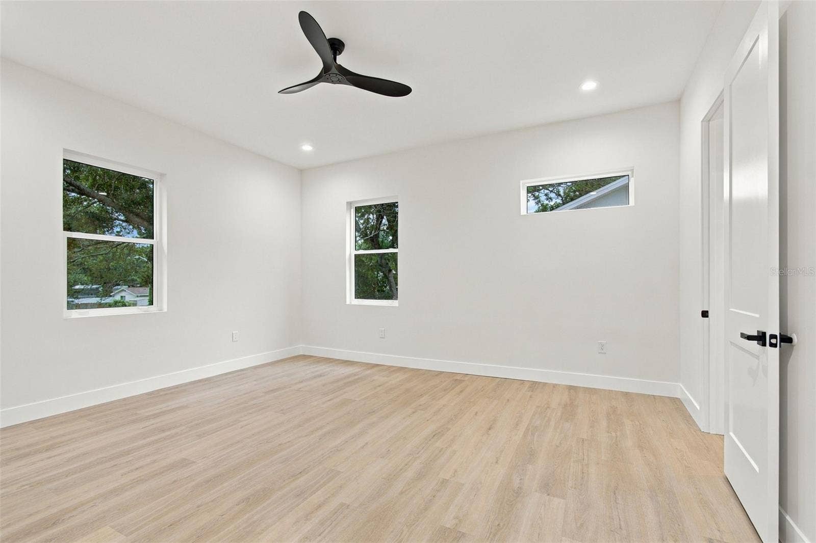 5620 3RD AVENUE N, St Petersburg, FL 33710