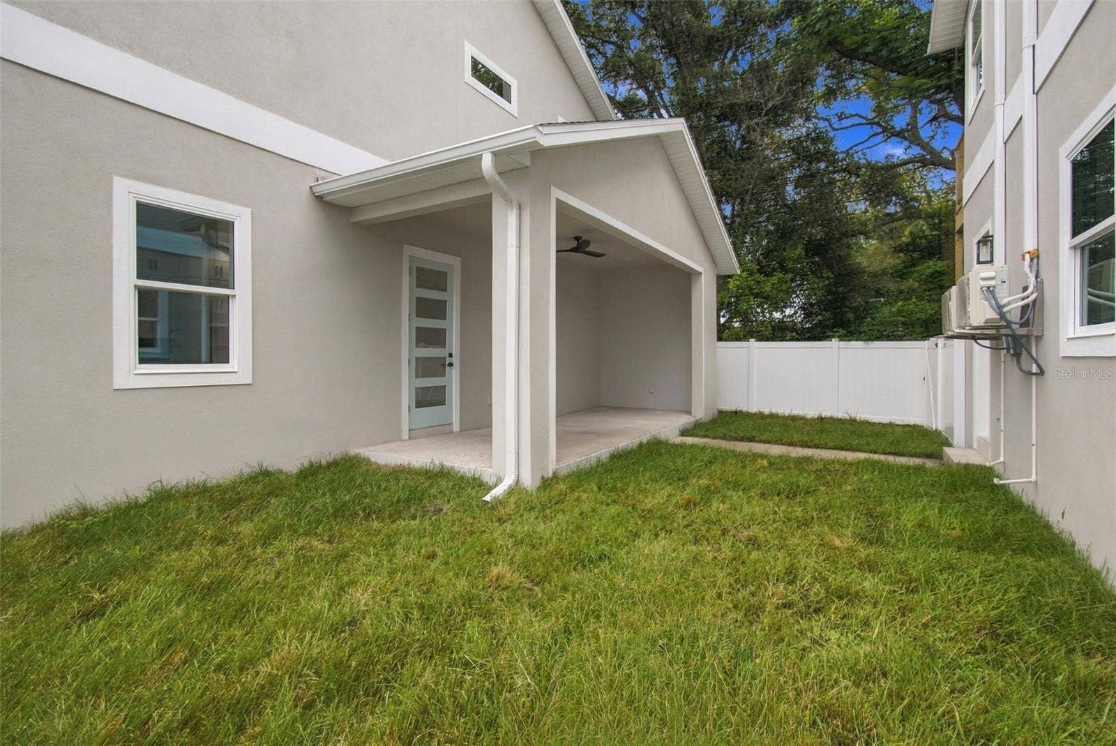 5620 3RD AVENUE N, St Petersburg, FL 33710