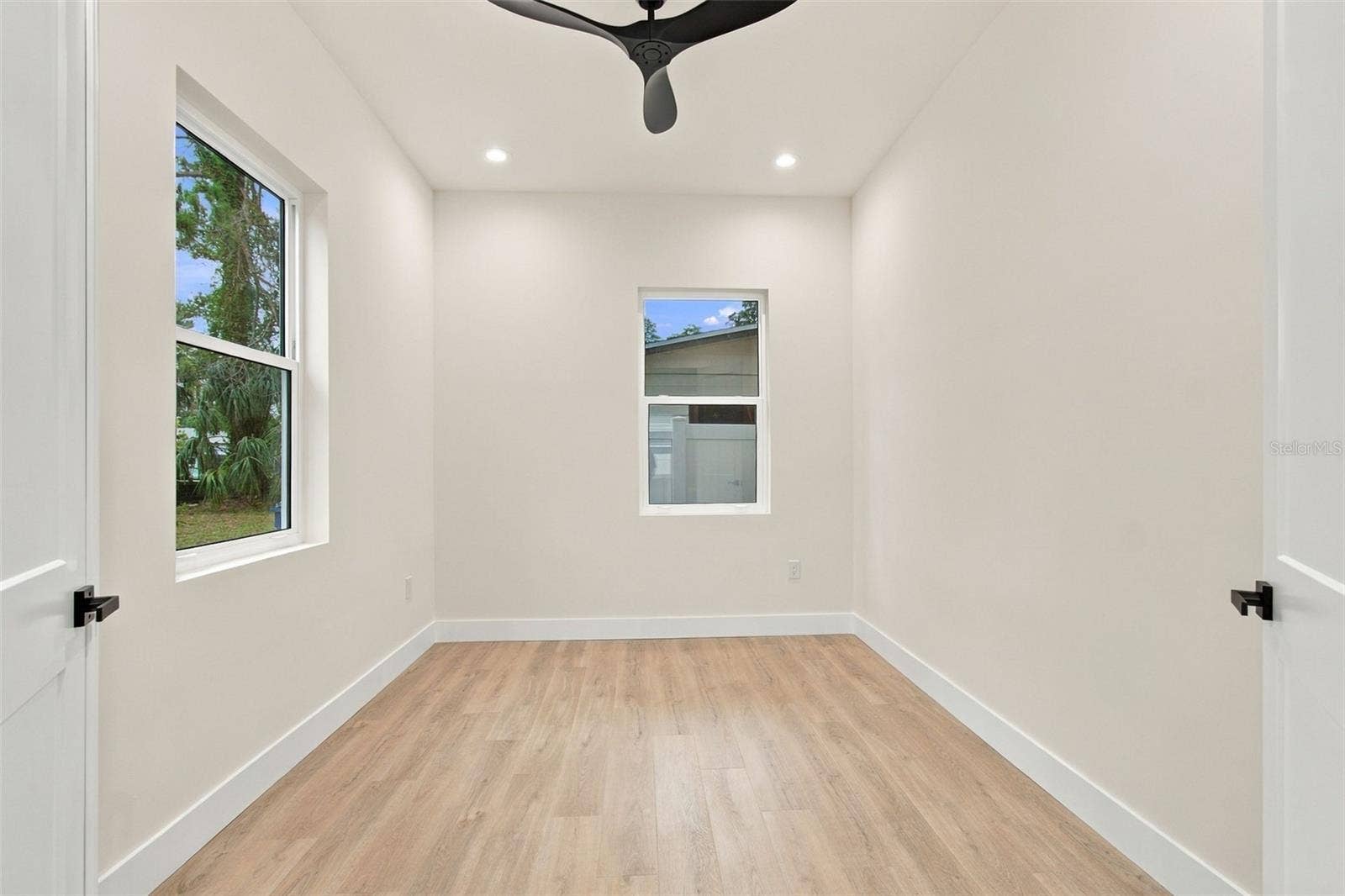 5620 3RD AVENUE N, St Petersburg, FL 33710