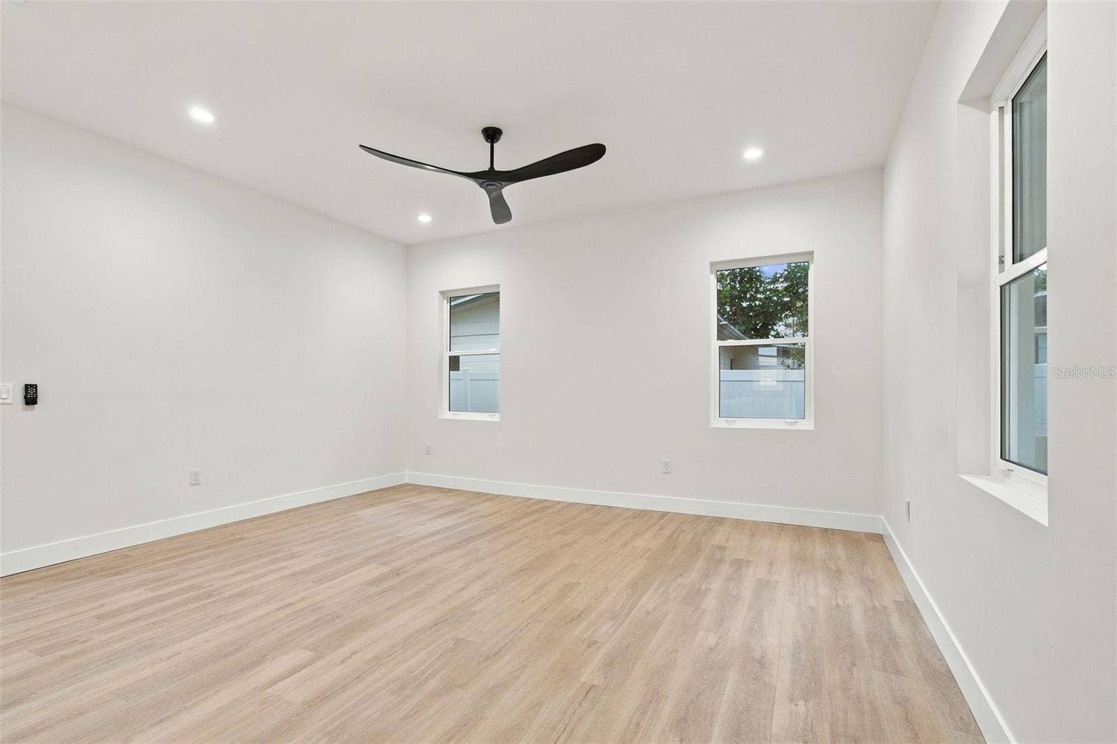 5620 3RD AVENUE N, St Petersburg, FL 33710