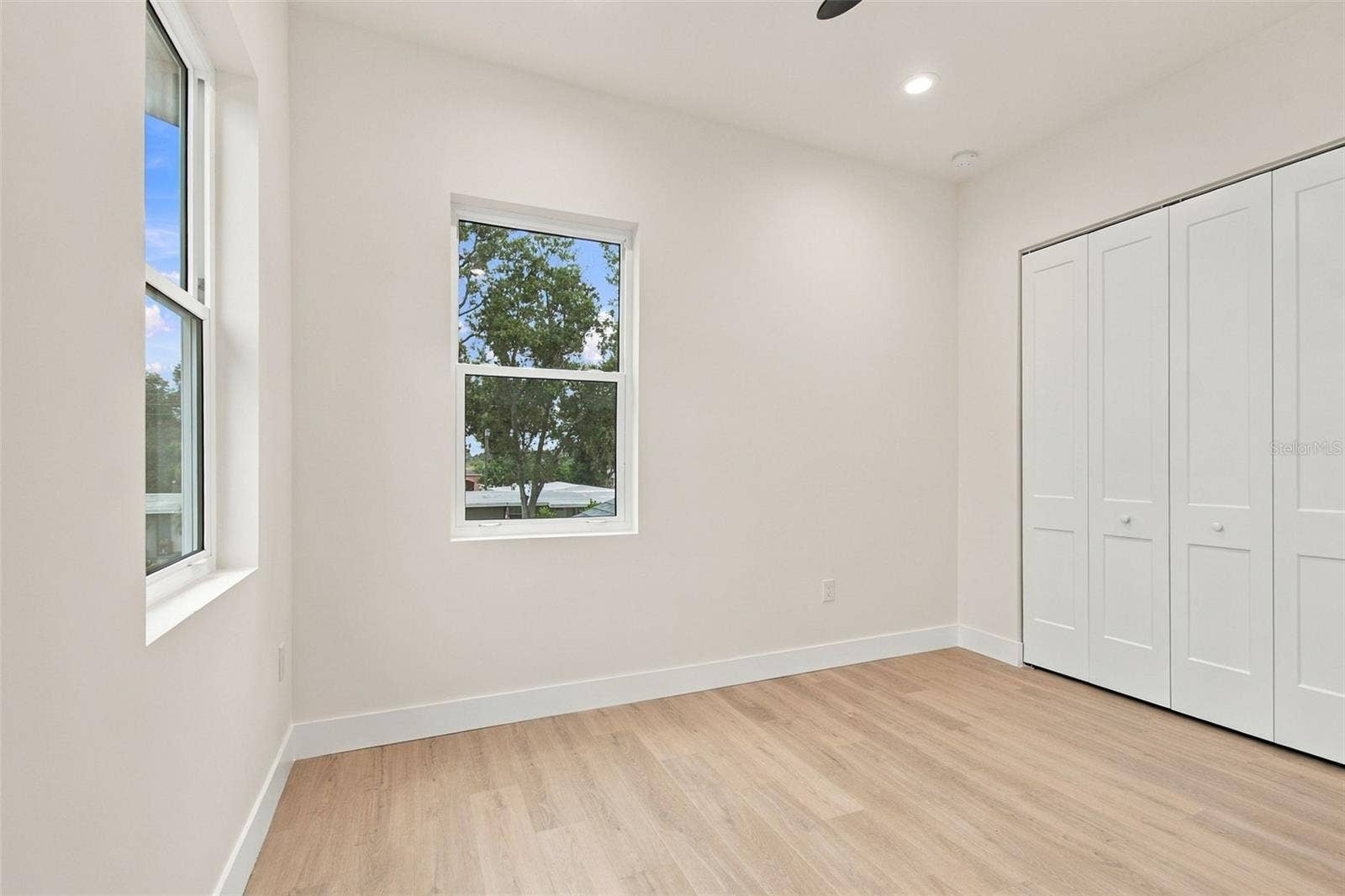 5620 3RD AVENUE N, St Petersburg, FL 33710