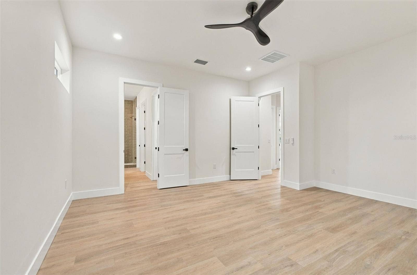 5620 3RD AVENUE N, St Petersburg, FL 33710