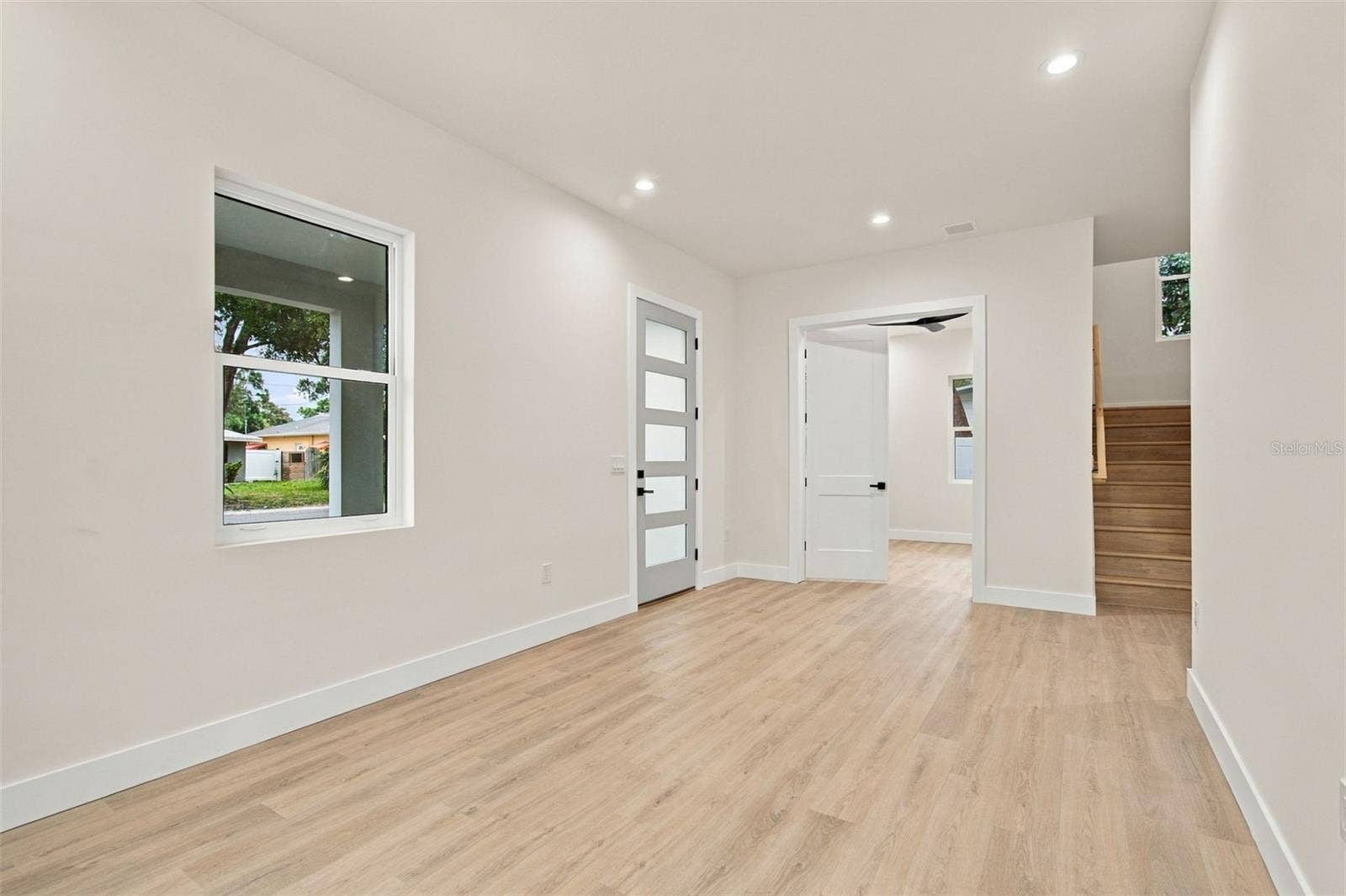 5620 3RD AVENUE N, St Petersburg, FL 33710