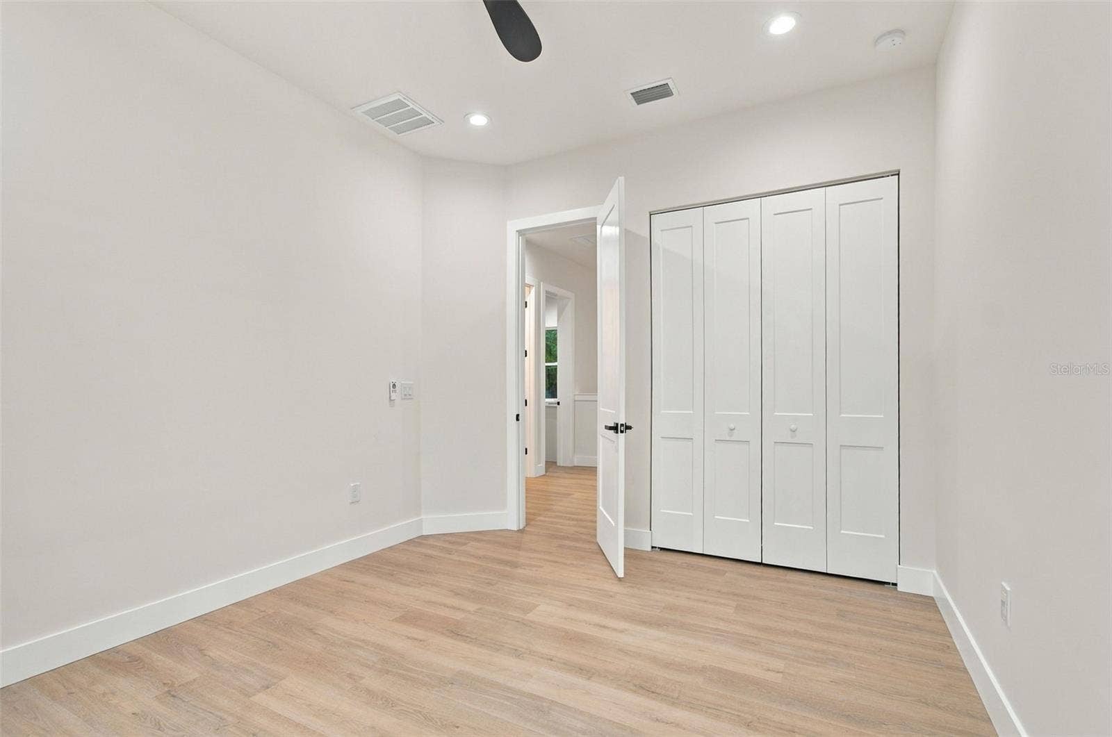 5620 3RD AVENUE N, St Petersburg, FL 33710