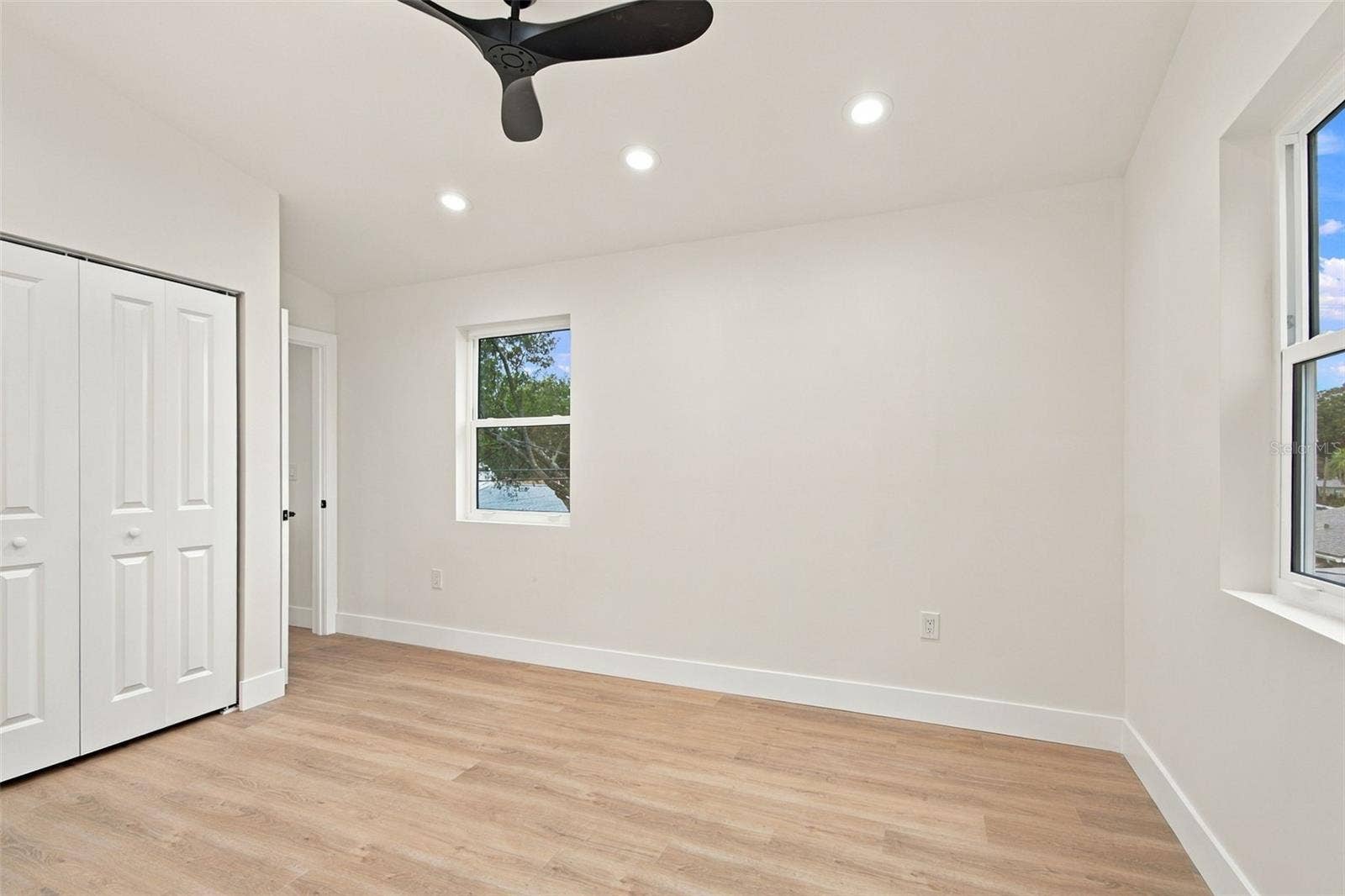 5620 3RD AVENUE N, St Petersburg, FL 33710