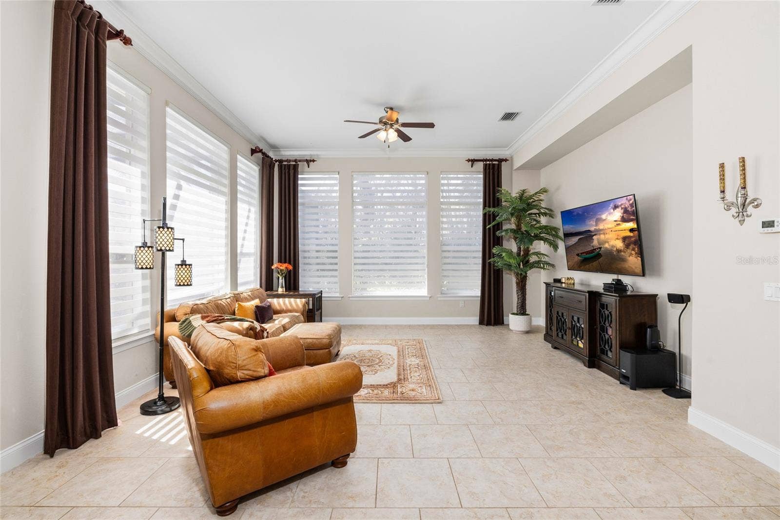 5915 ALANA LEIGH PLACE, Lithia, FL 33547 5915 ALANA LEIGH PLACE, Lithia, FL 33547