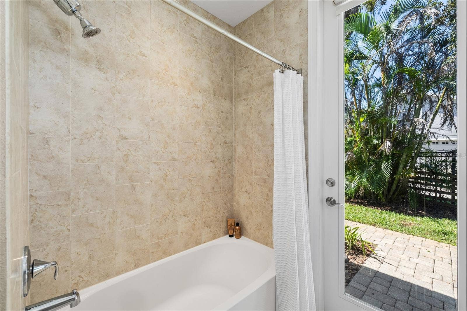5915 ALANA LEIGH PLACE, Lithia, FL 33547 5915 ALANA LEIGH PLACE, Lithia, FL 33547