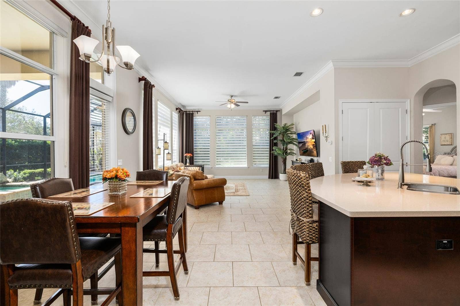 5915 ALANA LEIGH PLACE, Lithia, FL 33547 5915 ALANA LEIGH PLACE, Lithia, FL 33547