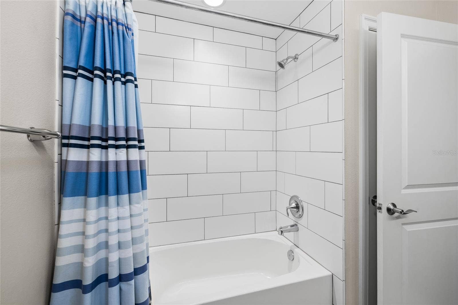 5915 ALANA LEIGH PLACE, Lithia, FL 33547 2nd Floor Full Bath