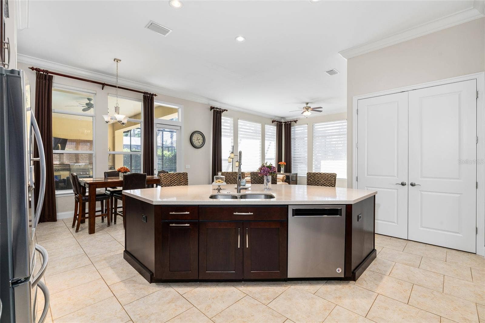 5915 ALANA LEIGH PLACE, Lithia, FL 33547 5915 ALANA LEIGH PLACE, Lithia, FL 33547